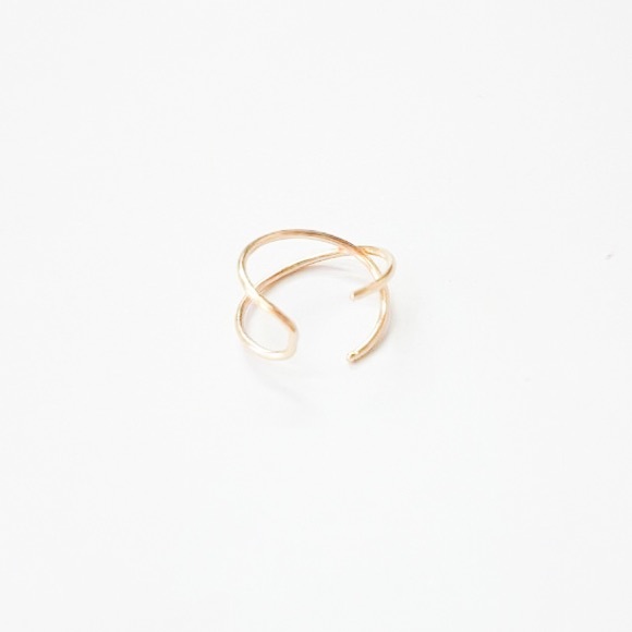 Criss Cross Fake Faux Conch Cartilage Earring Clip On Adjustable “X” Ear Cuff - Picture 2 of 5